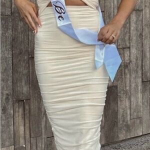 Oh Polly Cream Ruched Maxi Skirt